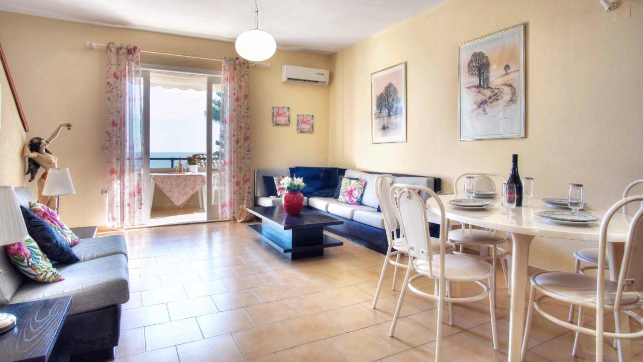 Sea View Maisonette Glyfada Beach المظهر الخارجي الصورة